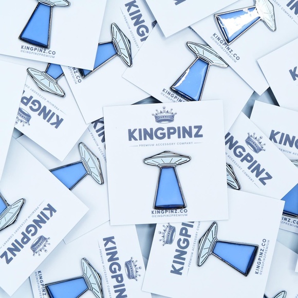 UFO Lapel Pin - Blue - Picture 2 of 4